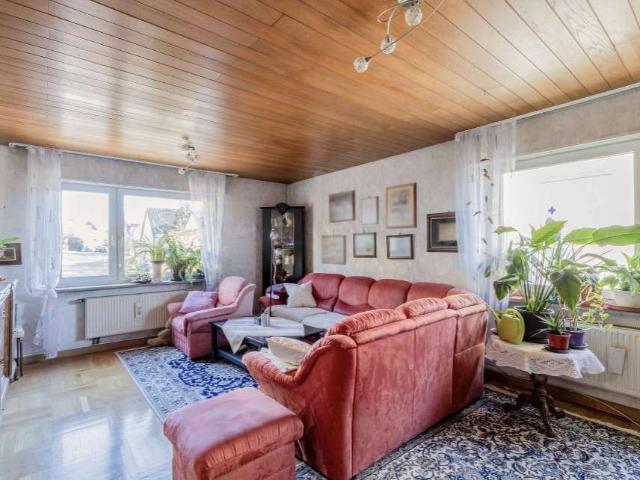 von privat 4 Zimmer Etagenwohnung mit Balkon in Weinsberg