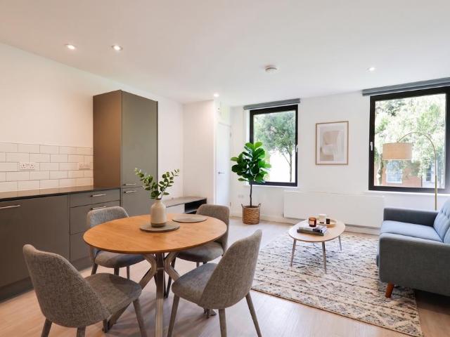 Vonder Exeter, Southernhay Gardens EX1 1 bed apartment to rent £1,260 pcm £291 pw