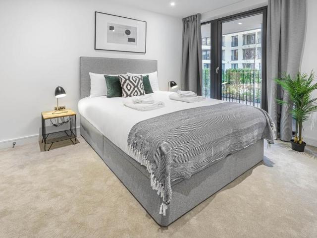 Vonder Shoreditch, Cremer Street E2 2 bed apartment to rent £3,350 pcm £773 pw