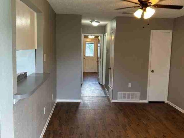 Vonner Apartment 2 Bedroom Apartment for Rent at 419 Vonner Ct, Arlington, TX 76011