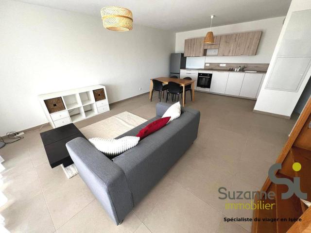 VOIRON, 2P+C Meublé de 52m² avec terrasse 18m², cave, parking