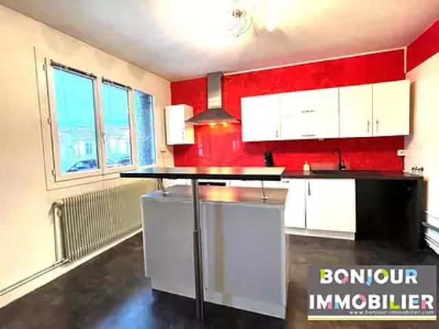 Voiron 38500 Location appartement 3 pièces t3 parking