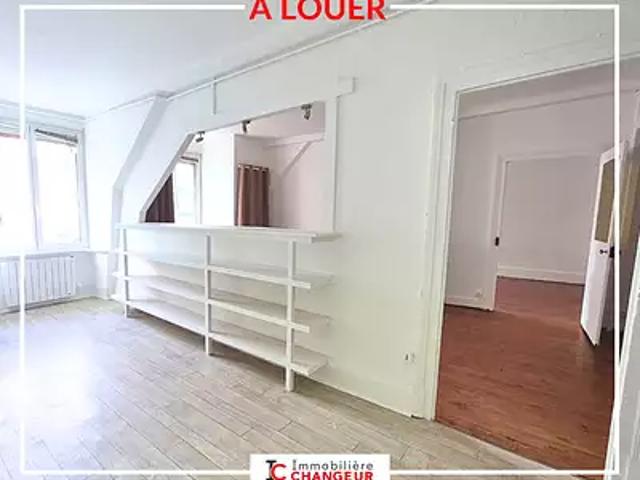 Voiron 38500 Location appartement 2 pièces t2 au dernier étage