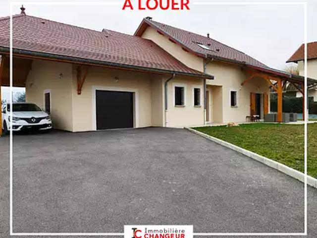 Voiron 38500 Location maison 5 pièces t5 terrasse cave