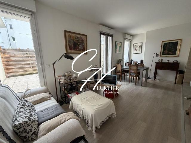 VOIRON APPARTEMENT T3 CENTRE VILLE