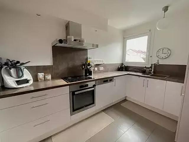 Voisins le Bretonneux 78960 Achat / Vente maison 5 pièces t5 parking