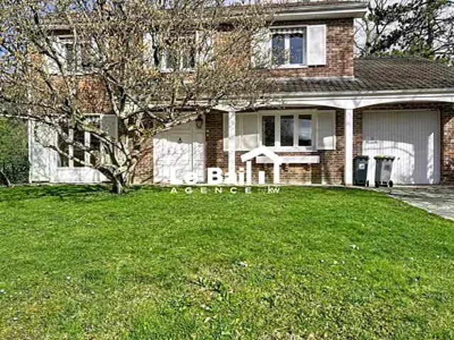 Voisins le Bretonneux 78960 Achat / Vente maison 8 pièces t8 parking