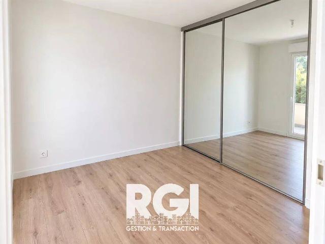Voisins le Bretonneux Appartement 3 pièces 58m²