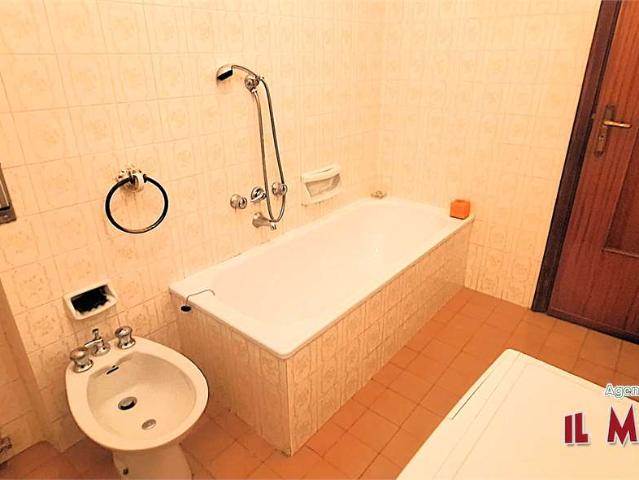 VOLTRI – APPARTAMENTO ARREDATO CON GIARDINO CARRABILE