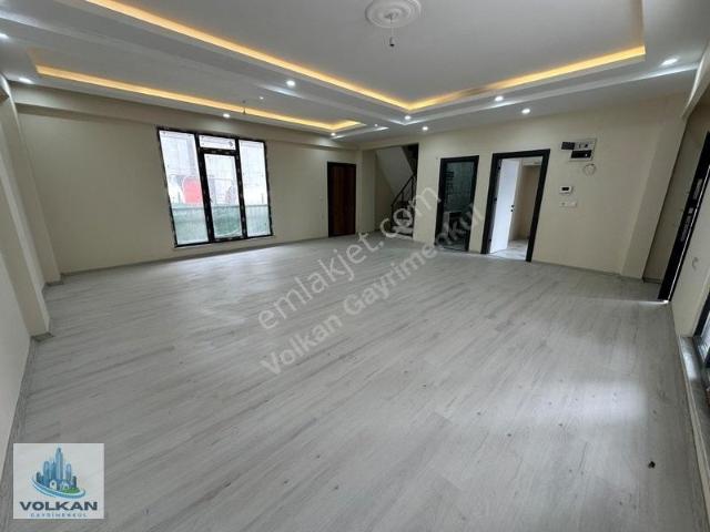 Volkan Emlak Yayla Mah Müstakil 6+1 Villa