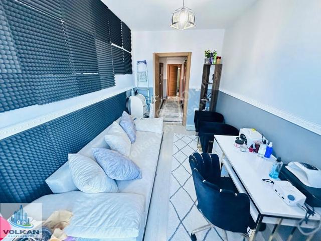 Volkan İnş.tan E.habibler Mah Sitede Amerikan Mutfaklı 90m2 5kat