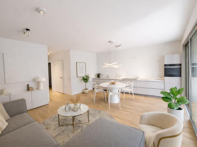 Bezugsfreie 2 Zimmer Wohnung mit Terrasse nahe dem Volkspark Friedrichshain