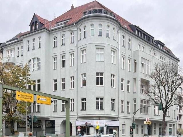 Voll möbelirte alt Bau Wohnung !