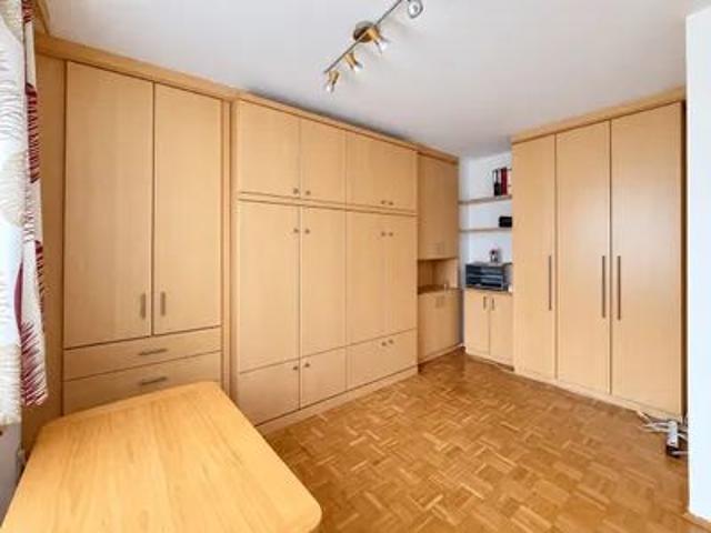 Voll möblierte 1 Zi Wohnung bei der U1 Keplerplatz