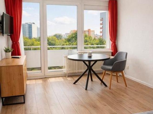 Voll möblierte 2er WG am Neuperlach Zentrum | 43 m² | ca. 600 EUR