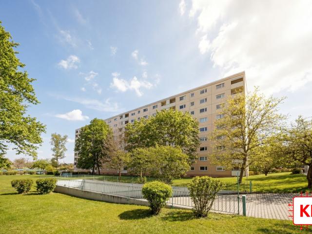 Voll möblierte 3 Zimmer Wohnung mit sonniger Westloggia