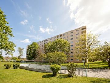 Voll möblierte 3 Zimmer Wohnung mit sonniger Westloggia