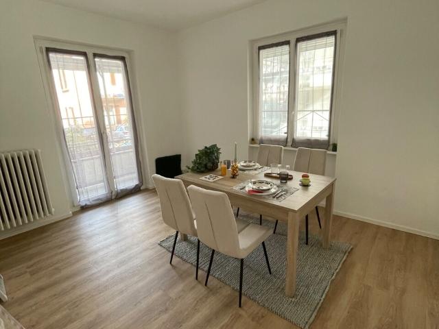 VOLL MÖBLIERTE 3,5 ZIMMER WOHNUNG
