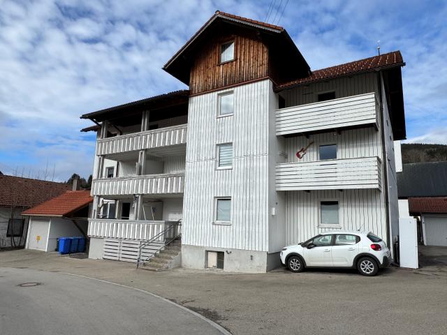 Voll möbliertes 1 Zimmer DG Appartment ohne Balkon mit Einbauküche in Missen