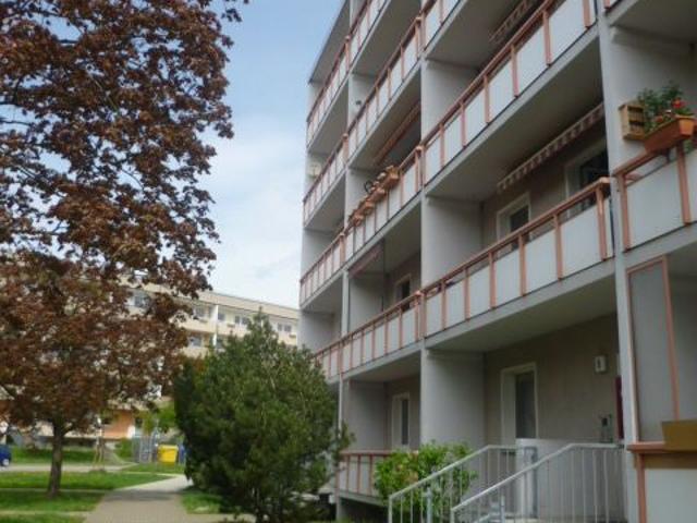 Voll möbliertes Dreiraumapartment und 2 Warmmieten sparen!