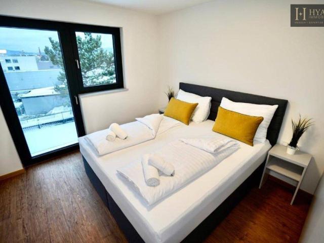 Voll möbliertes Neubau Apartment im 3.Liftstock mit großzügiger Terrasse | flexible Eigennutzung oder Kurzzeitvermietung Airbnb | ca. 11,80 % Bruttoumsatzrendite 2025