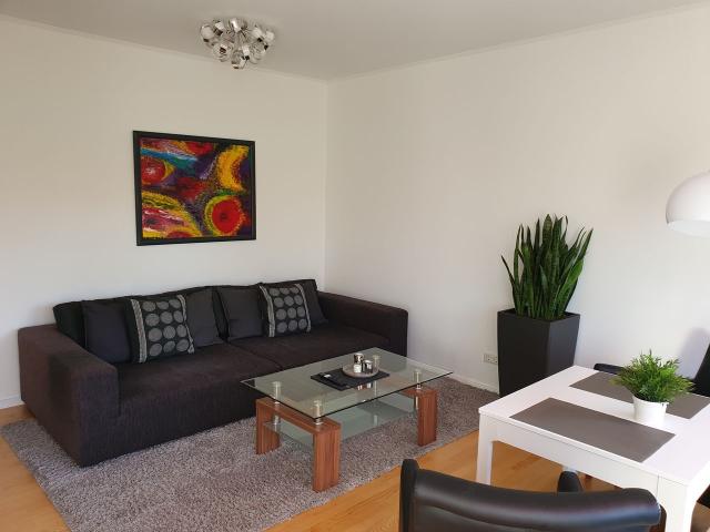 Voll ausgestattete 2 Zimmer Wohnung in Zehlendorf, Berlin Amsterdam Apartments for Rent