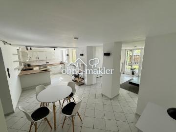 Voll ausgestattete helle Wohnung & Parkplatz im Souterrain mit Whirlpool & Garten