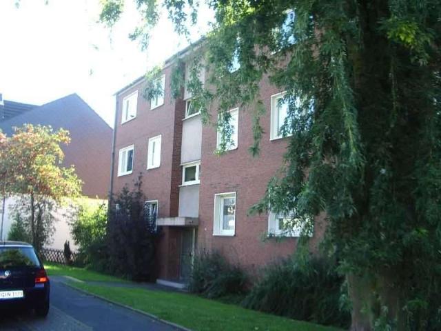 Voll renovierte und modernisierte 3 Zimmer Balkonwohnung
