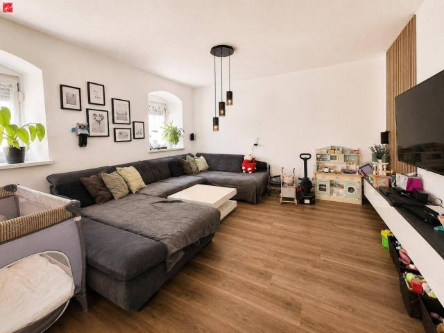 Voll saniert auf 3.175 m² – mit Gewölbekeller & Nebengebäude