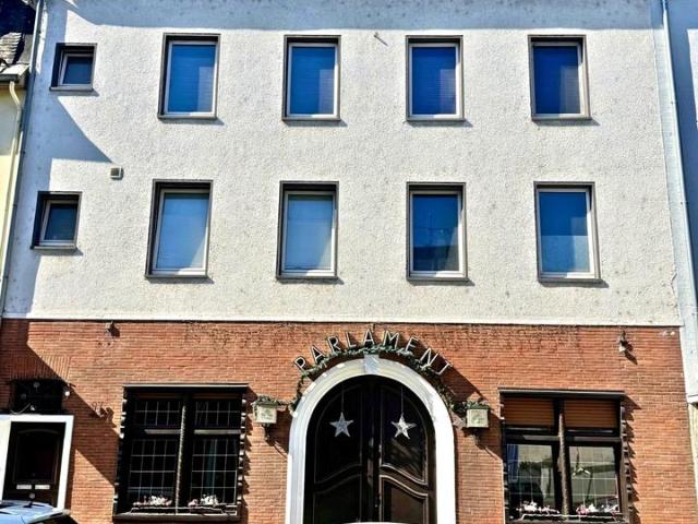Voll vermietetes MFH, 6 Einheiten, 459 m², Krefeld Uerdingen