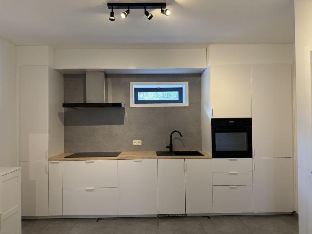 Volledig vernieuwd rijhuis met 1 slaapkamer Aalst