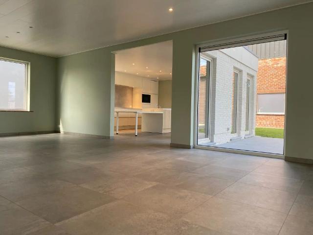Volledig vernieuwde alleenstaande woning | Schaagstraat
