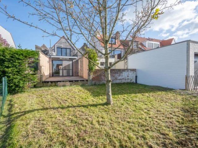 Volledig vernieuwde, gezellige woning