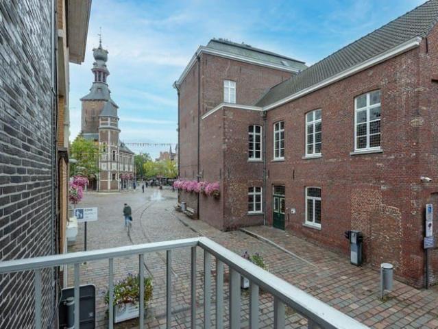 Volledig gerenoveerd twee slaapkamerappartement in het cent