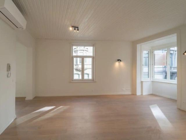 Volledig gerenoveerd appartement in hartje Gent