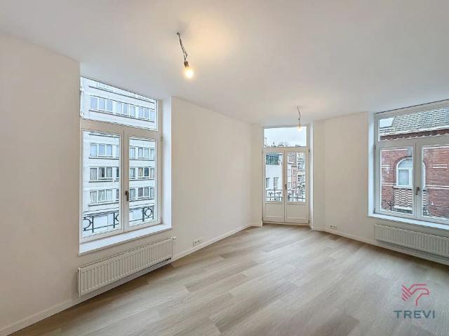 Volledig gerenoveerd appartement met 1 slaapkamer!