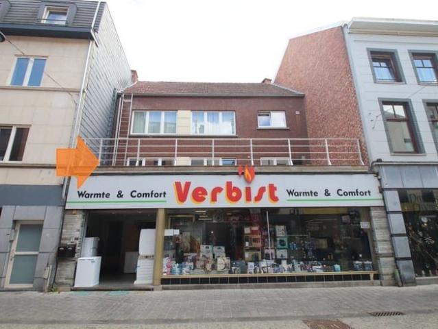 Volledig gerenoveerd appartement met twee slaapkamers