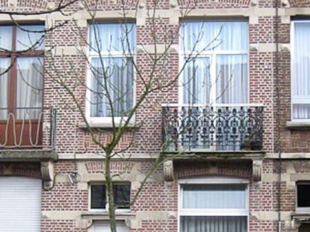 Volledig gerenoveerde woning met 4 slaapkamers & 3 badkamers