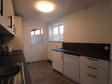 Volledig gerenoveerde woning met stadskoer op een hoekperceel