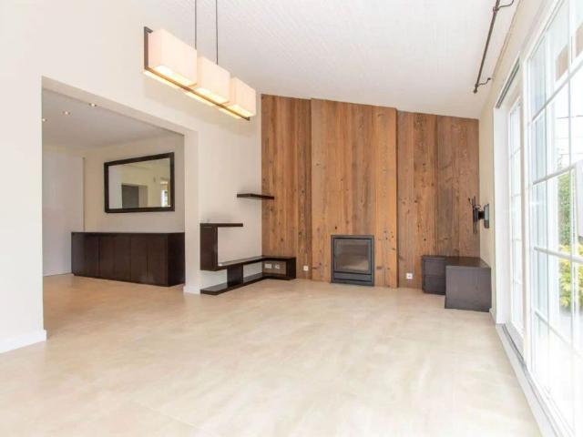 volledig gerenoveerde Woning