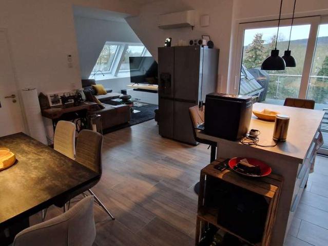 Vollklimatisierte 2Zi. Maisonette Wohnung Dachterrasse, Whirlpool, Weitblick, Fahrstuhl, Kliniknähe