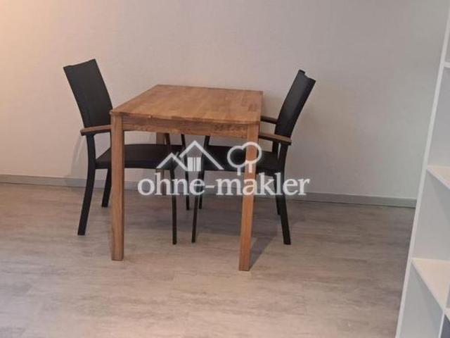 Vollmöbilierte 1 Zimmer Wohnung mit Loggia und Blick ins Grüne