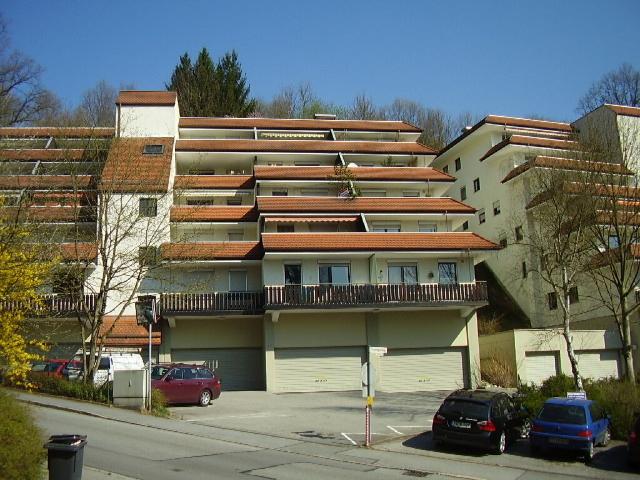 Vollmöbliert wohnen nähe Klinikum 1,5 Zimmer Wohnung mit Duschbad, EBK und Terrasse