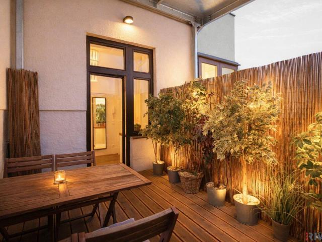 NEUER PREIS | Vollmöblierte Citywohnung | Komplett hofseitig mit Terrasse | Ideal auch als Pied a terre | Nähe Schlossquadrat