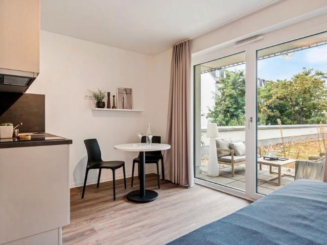 vollmöblierte Terrasse Wohnung in Leipzig mit exzellenter Anbindung 1 Monat Kaltmietfrei