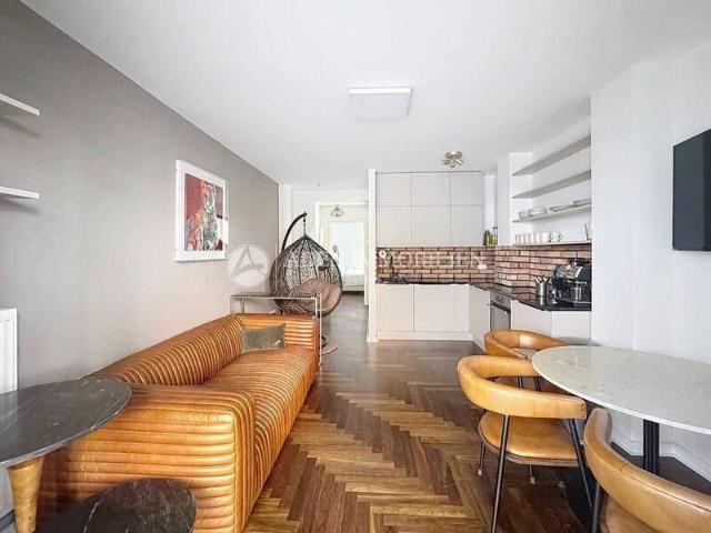 Vollmöblierte Wohnung im Altbau modernisiert & neuwertig