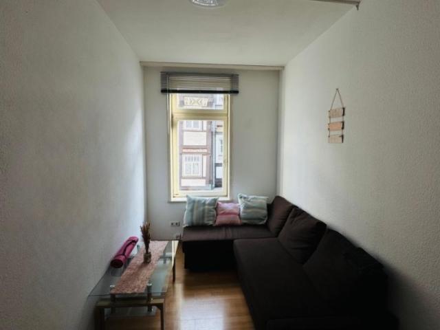 Vollmöblierte Wohnung im Zentrum Göttingens zu vermieten. BEFRISTET!