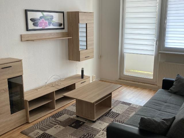 Vollmöblierte Wohnung mit Balkon für Studenten, Azubis & Pendler