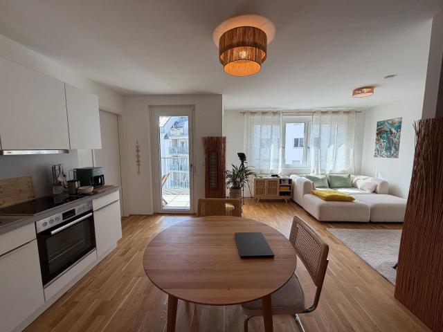 Vollmöblierte Wohnung mit Rattan Boho Flair faire Ablöse