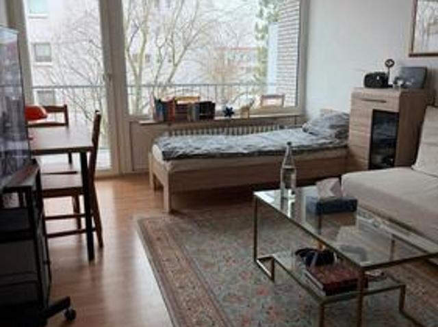 Vollmöblierte 1 Zimmer Wohnung mit Balkon – ideal für Kurzaufenth